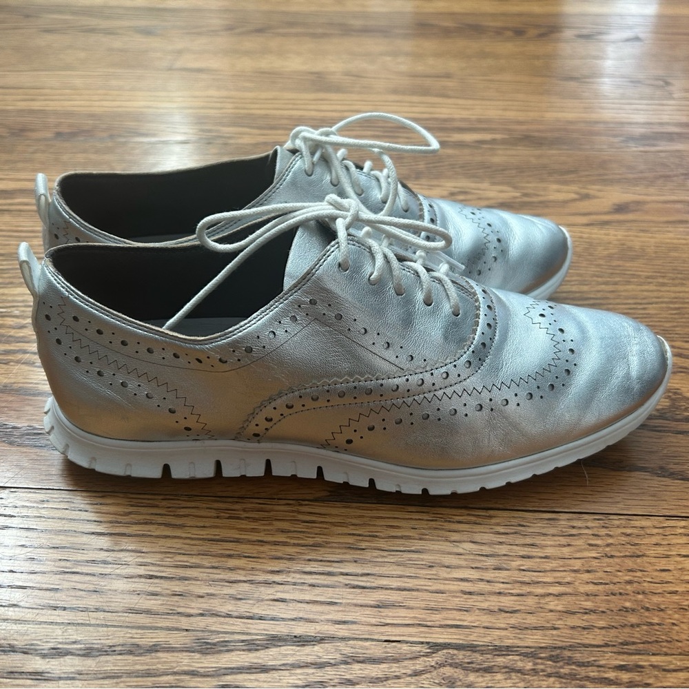 Cole Haan Zerogrand Womens Silver Metallic Wingtip Lace-Up Shoe Size 8.5